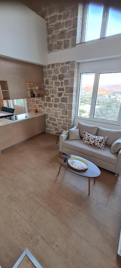 托隆Πέτρα, Ελιά Και Λεβάντα别墅 外观 照片